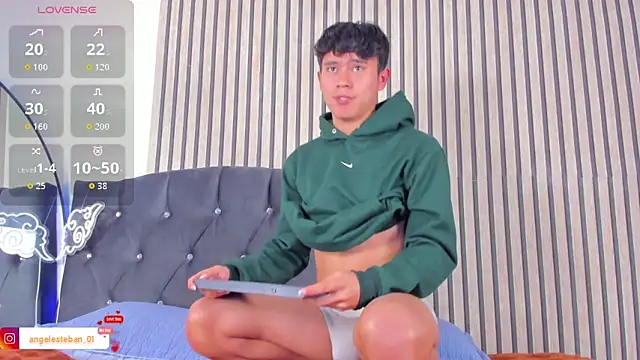 Angel esteban fx online show from 03/30/26, 09:49