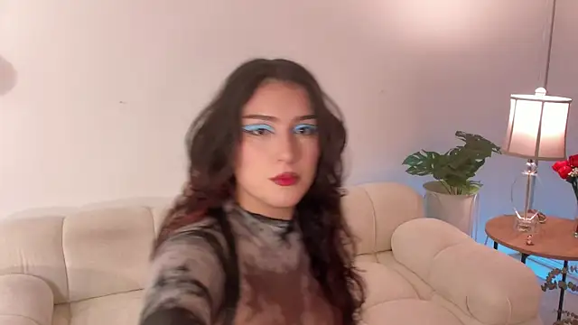 freya bella  online show from 12/15/24, 07:13