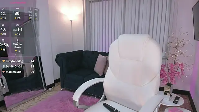 Aida adams online show from 03/06/25, 10:47