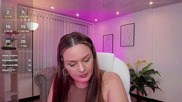 Aida adams online show from 03/08/25, 02:12