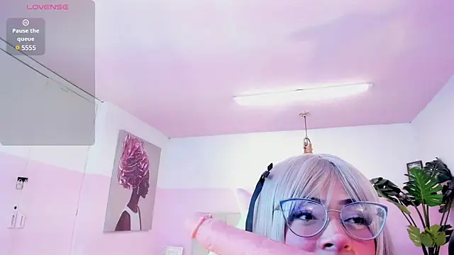 Red lady online show from 02/21/25, 03:56