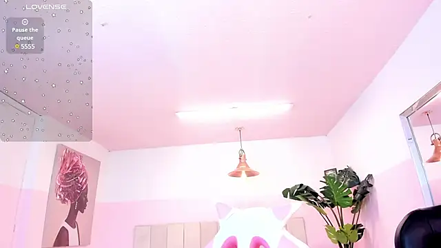 Red lady online show from 02/25/25, 03:52