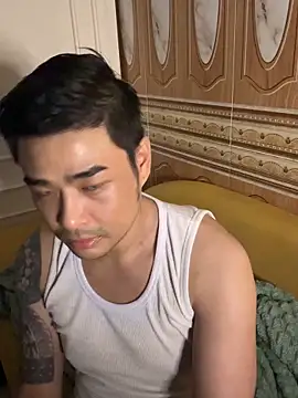 Snapshot of Asianhif chatting on 10/18/25, 03:35 Asianhif online show from 10/18/25, 03:35