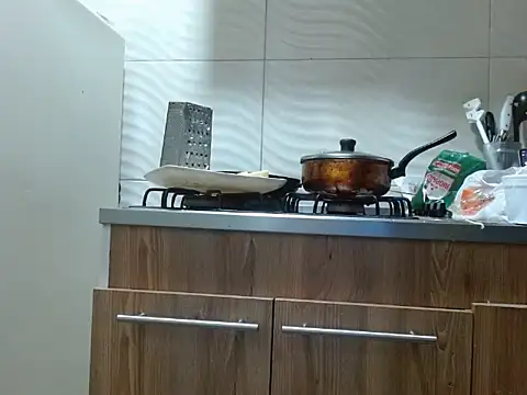 Laura martin  online show from 02/07/25, 10:40