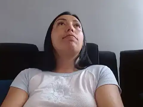 Laura martin  online show from 02/24/25, 06:26