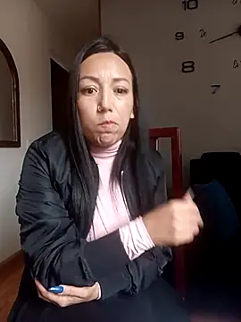 Laura martin  online show from 03/07/25, 08:44