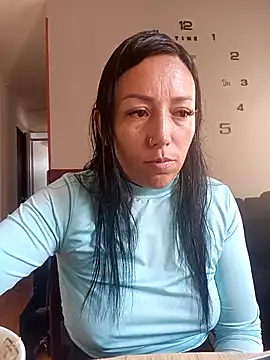 Laura martin  online show from 03/08/25, 01:36