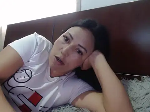 Laura martin  online show from 03/16/25, 09:16