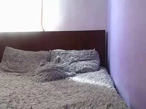 Laura martin  online show from 10/07/25, 01:52