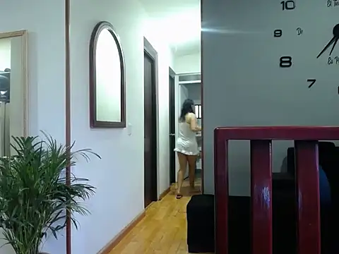 Laura martin  online show from 02/16/26, 11:39