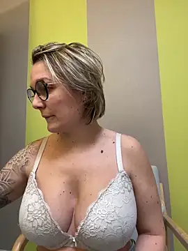 marinella07 online show from 02/02/25, 08:35