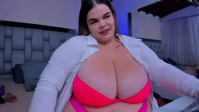 Sara Thompsoon online show from 10/04/25, 11:52