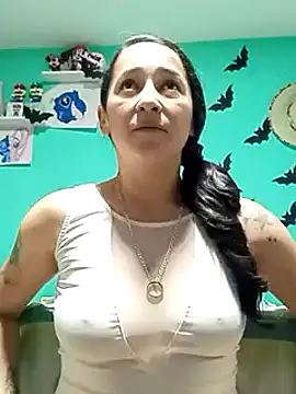 emilypoppy3 online show from 01/10/25, 02:23