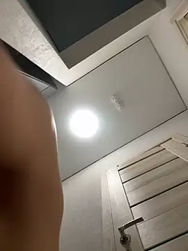 NewLale online show from 09/25/25, 02:26