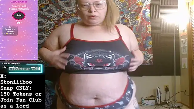 Snapshot of Stoniiiboo chatting on 03/03/26, 03:51 Stoniiiboo online show from 03/03/26, 03:51