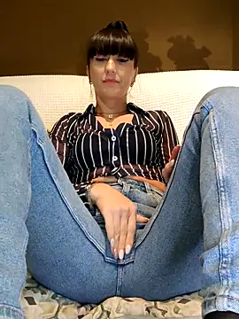 Melody87 online show from 10/27/25, 07:29