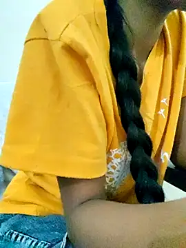 Snapshot of Kumkum_36 chatting on 01/30/25, 10:19 Kumkum 36 online show from 01/30/25, 10:19
