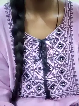Snapshot of Kumkum_36 chatting on 02/04/25, 10:54 Kumkum 36 online show from 02/04/25, 10:54