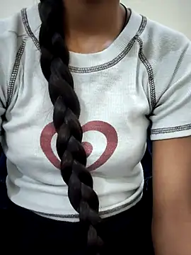 Snapshot of Kumkum_36 chatting on 02/21/25, 08:07 Kumkum 36 online show from 02/21/25, 08:07