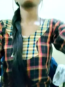 Snapshot of Kumkum_36 chatting on 02/22/25, 08:18 Kumkum 36 online show from 02/22/25, 08:18