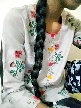 Snapshot of Kumkum_36 chatting on 03/15/25, 08:26 Kumkum 36 online show from 03/15/25, 08:26