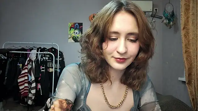 Snapshot of JoannaTompson chatting on 03/08/25, 03:28 JoannaTompson online show from 03/08/25, 03:28