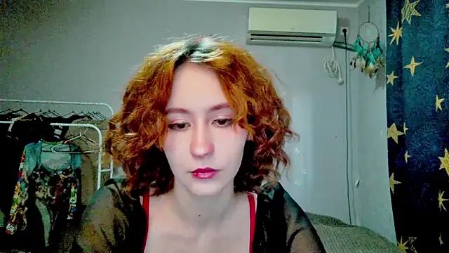Snapshot of JoannaTompson chatting on 04/26/26, 01:47 JoannaTompson online show from 04/26/26, 01:47