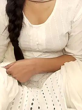 Snapshot of Ruchi-34 chatting on 12/02/24, 08:33 Ruchi-34 online show from 12/02/24, 08:33