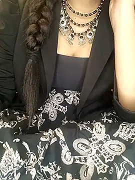 Snapshot of Ruchi-34 chatting on 12/13/24, 06:05 Ruchi-34 online show from 12/13/24, 06:05