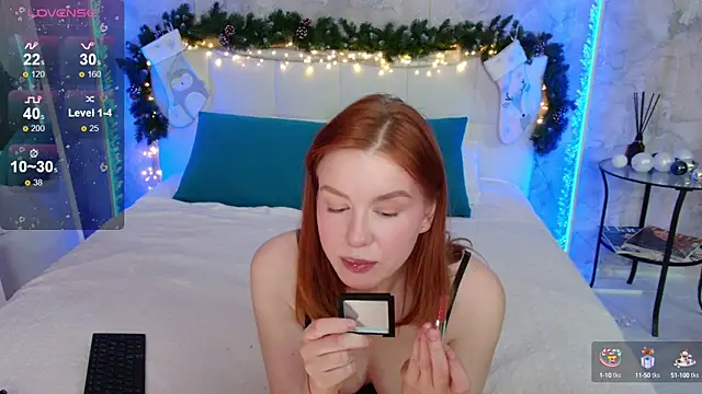 LucyHornyDoll online show from 12/28/24, 10:58