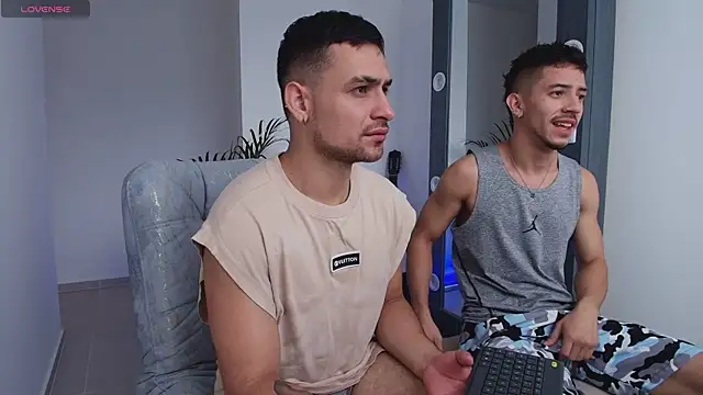 Aron-santoro online show from 10/29/25, 02:41