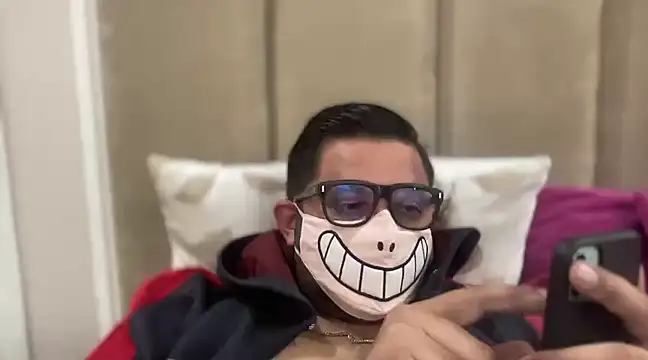 slavekinky001 online show from 01/11/25, 09:57