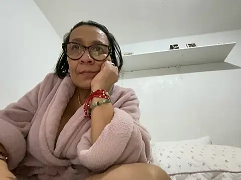 sweeviolet online show from 02/23/26, 04:37