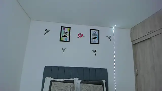 im sarah34 online show from 02/09/26, 09:41