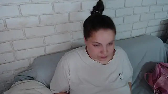 Snapshot of Crazyy_girl_ chatting on 05/24/26, 05:29 Crazyy girl online show from 05/24/26, 05:29