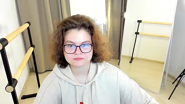 Sashy Way online show from 09/17/25, 09:16