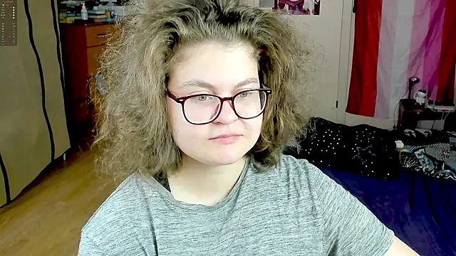 Sashy Way online show from 10/12/25, 10:58