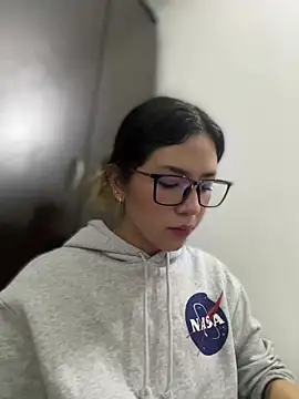 Mila Morgan online show from 03/07/25, 12:37