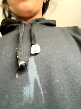 Mila Morgan online show from 11/19/25, 05:46