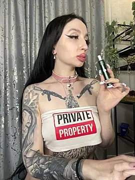 Molly  Moon online show from 02/03/26, 06:22