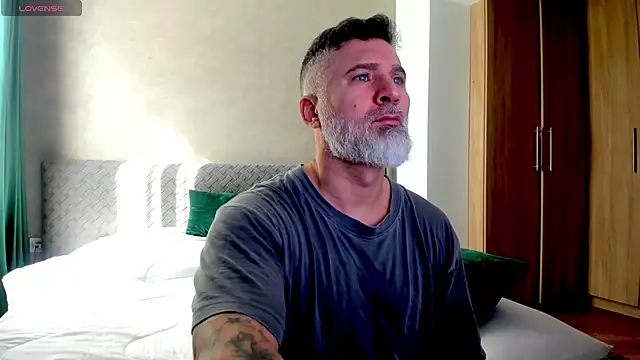 Snapshot of BlowMyXXL chatting on 03/03/25, 08:16 BlowMyXXL online show from 03/03/25, 08:16