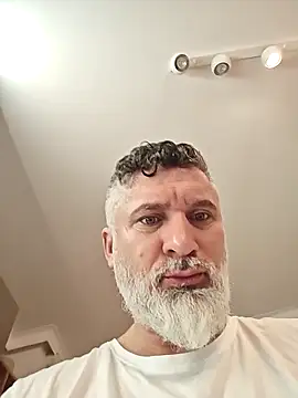 Snapshot of BlowMyXXL chatting on 03/21/25, 05:21 BlowMyXXL online show from 03/21/25, 05:21