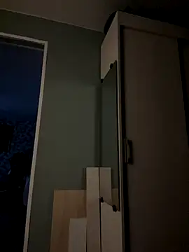 MerlinDave online show from 10/23/25, 01:16