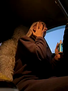 MerlinDave online show from 11/17/25, 01:33