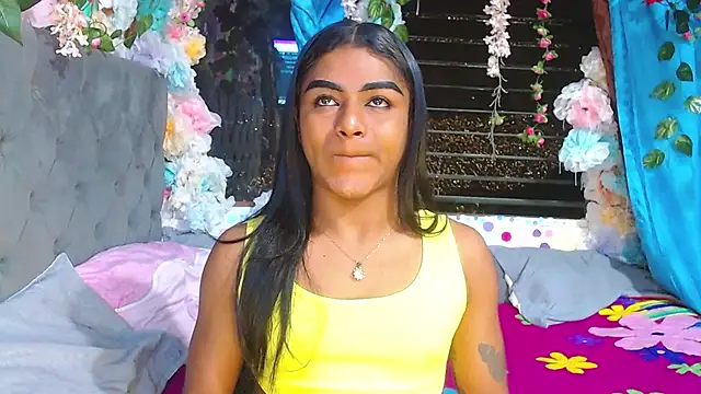 Karly coffe online show from 12/20/25, 08:10