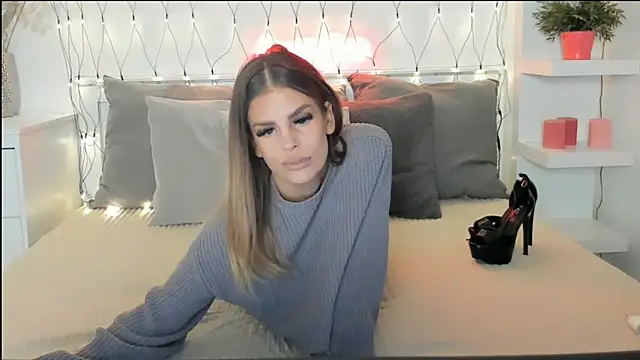 Snapshot of CassyCain chatting on 01/09/25, 01:45 CassyCain online show from 01/09/25, 01:45