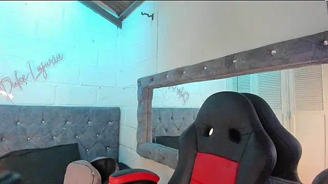 Snapshot of sarajhonson_dl chatting on 02/12/26, 05:19 sarajhonson dl online show from 02/12/26, 05:19