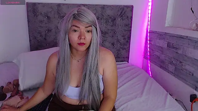 Cuckold lover69 online show from 03/27/26, 03:23