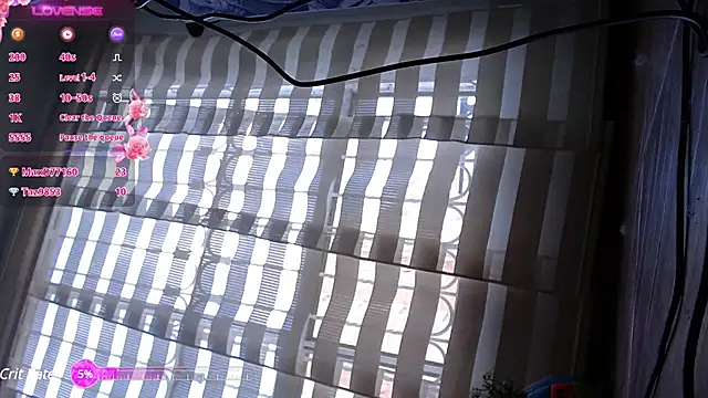 lauramcdowell1 online show from 01/28/25, 09:08