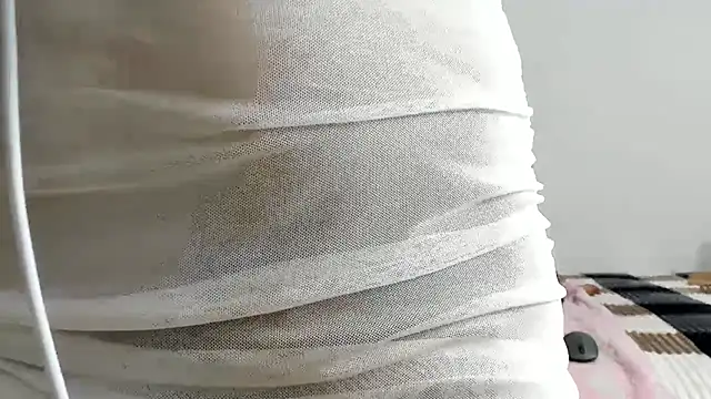 Snapshot of canela_wet chatting on 09/27/25, 02:05 canela wet online show from 09/27/25, 02:05